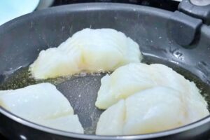 Filetes de bacalao con patatas en Cosori 4