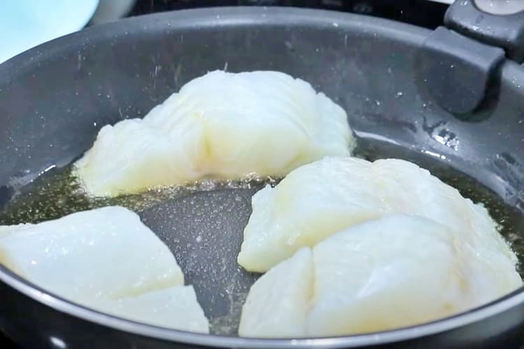 Filetes de bacalao con patatas en Cosori 4