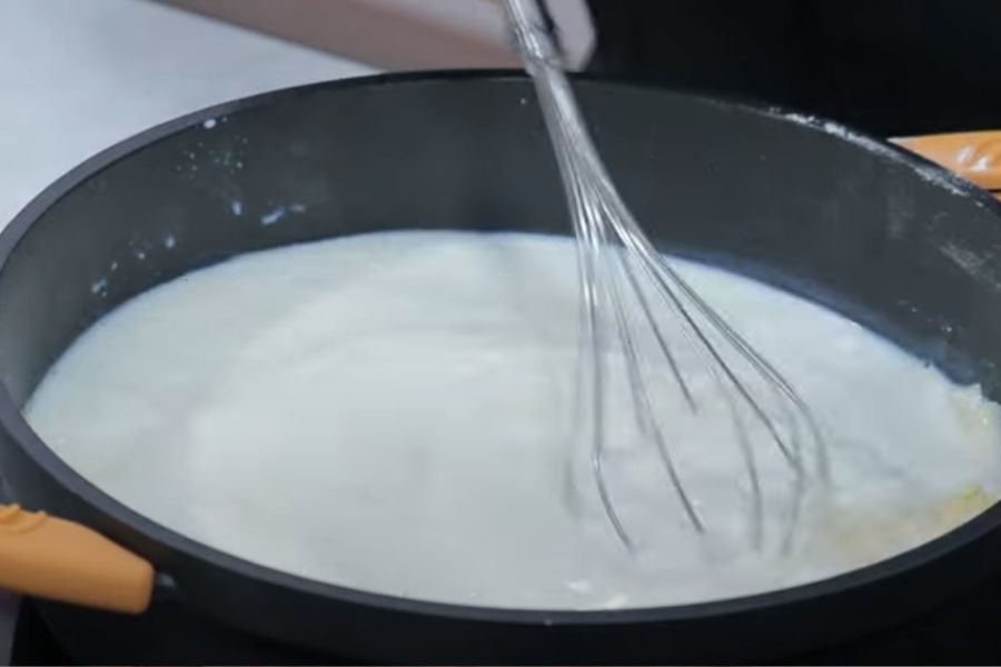 croquetas de jamón ibérico paso 2