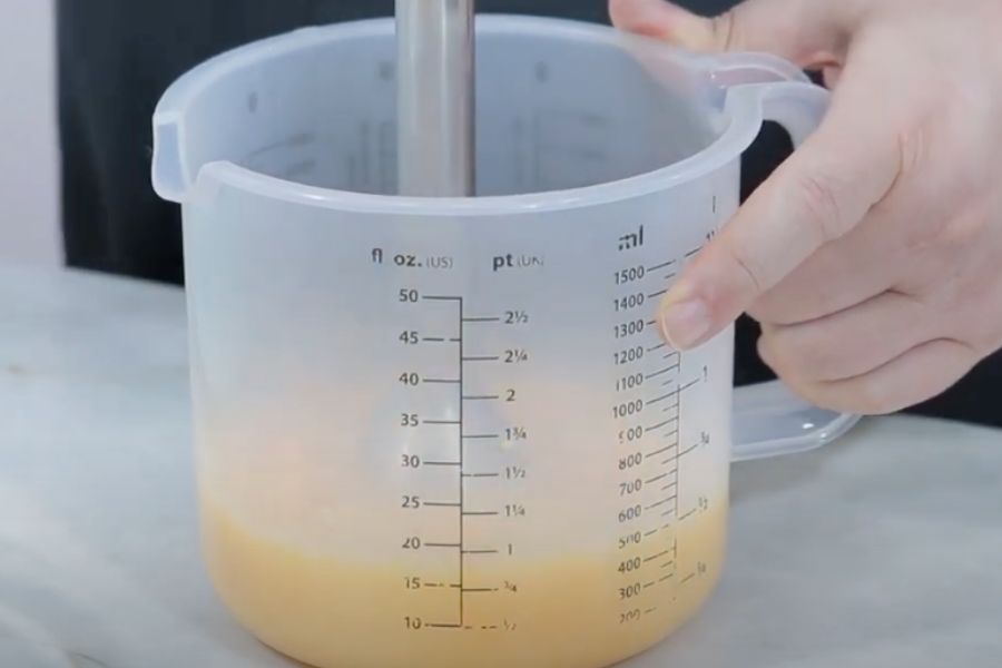 magdalenas de melocotón en almíbar paso 1