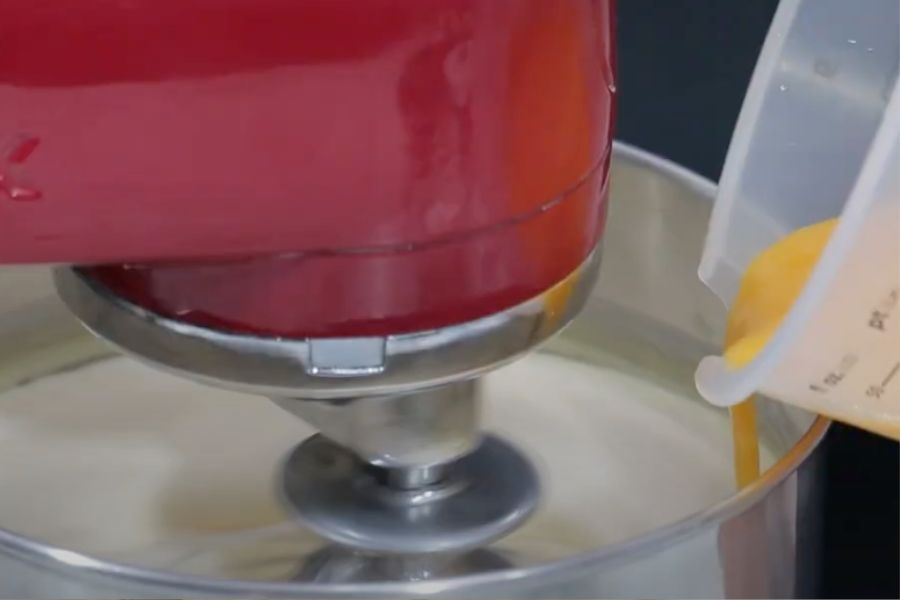 magdalenas de melocotón en almíbar paso 2