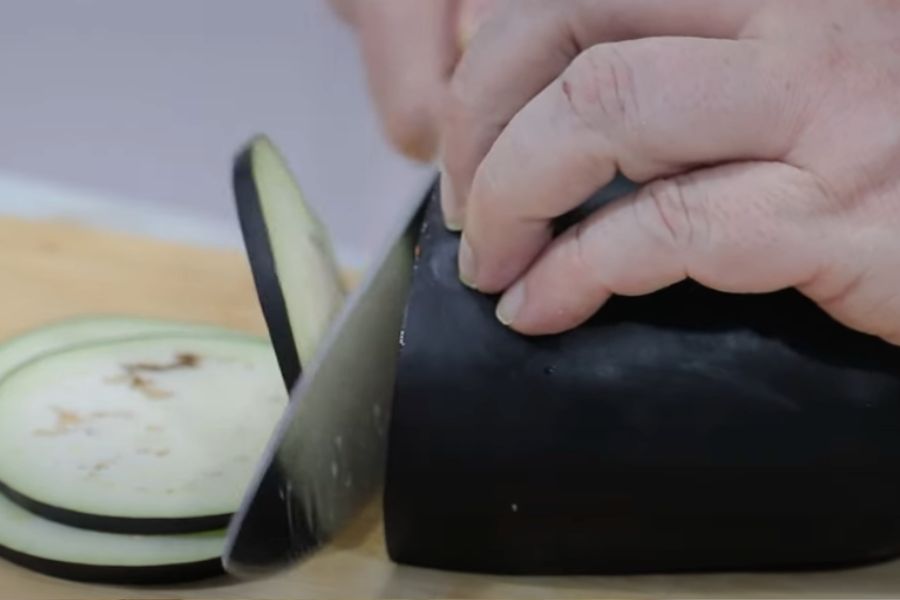 milanesas de berenjena paso 1