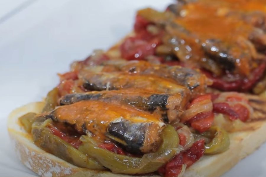 tostas de sardinillas paso final