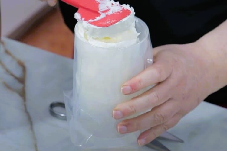 tiramisú deconstruido con bizcochos Coral paso 3