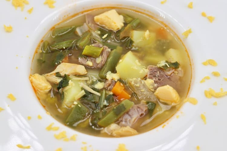sopa de verduras con mollejas de pollo PRINCIPAL