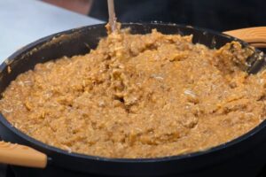 hojaldre relleno de carne y panceta paso 3