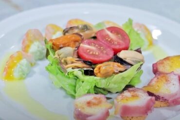 ensalada especial para un menú de fiesta principal