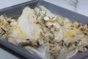 lubina salvaje a la espalda con berberechos 5