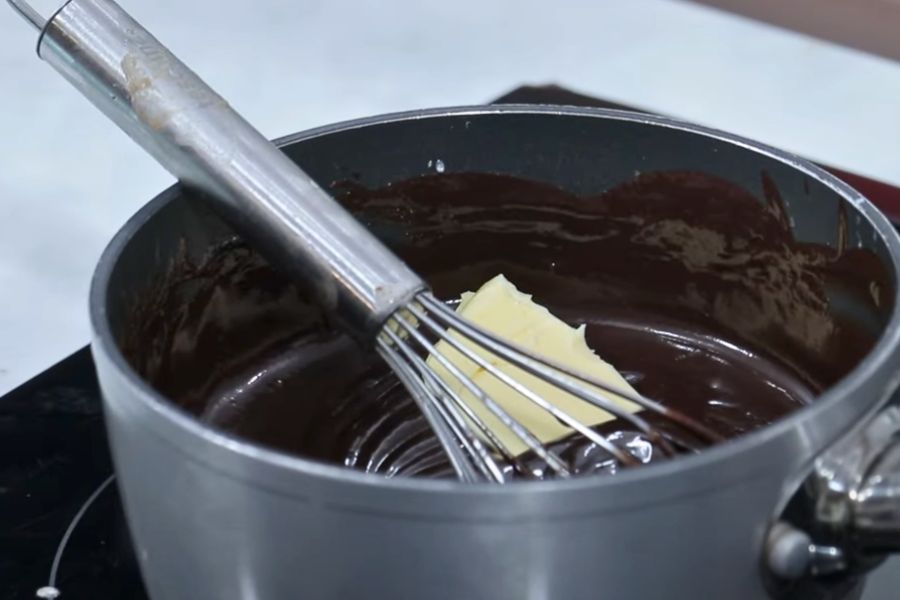 turrón de mazapán y trufa paso 3