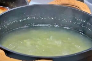 Alubias pochas con estofado de codorniz paso 1