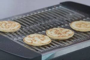 canapés de ensaladilla paso 1