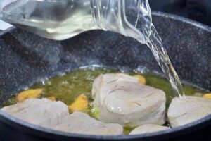 solomillo de cerdo al ajillo paso 3