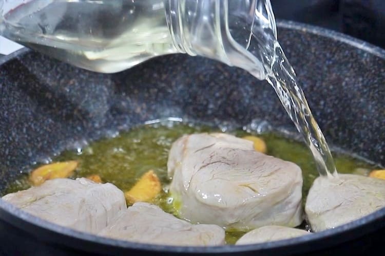 solomillo de cerdo al ajillo paso 3