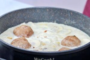 albóndigas en salsa de nata paso 6