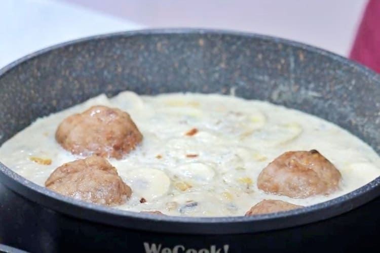 albóndigas en salsa de nata paso 6