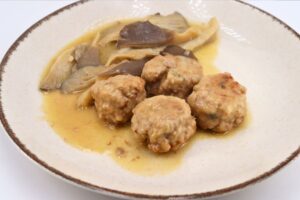 albóndigas con setas paso final