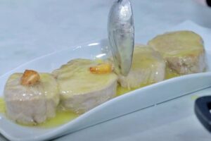 solomillo de cerdo al ajillo paso final