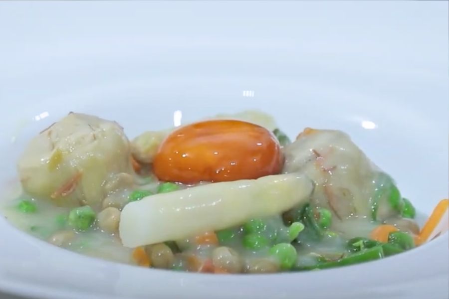 menestra con yema curada final