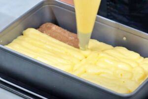 Tarta de la abuela con bizcochos Coral paso 4