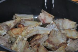 falda de cordero con menestra paso 1