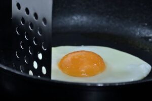 huevos con pisto y arroz blanco paso 3