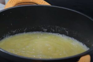 potaje de alubias con casquería paso 4