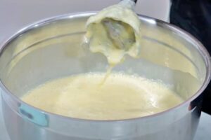 Tarta de manzana diferente y muy fácil paso 2