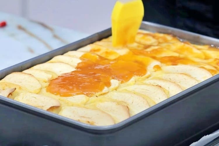 Tarta de manzana diferente y muy fácil paso 4