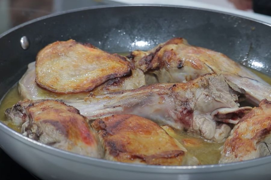 cordero con patatas y alcachofas paso 2