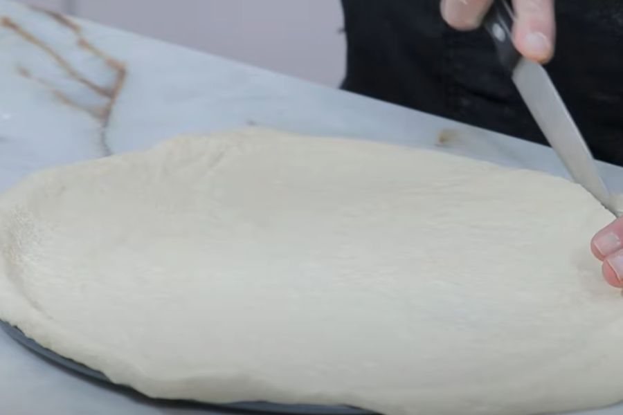 pizza familiar con masa casera paso 2