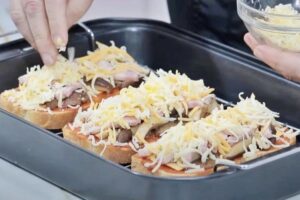 Tostadas pizza paso 2