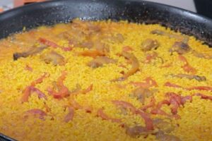 arroz con brazuelos de conejo paso final