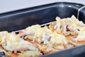 Tostadas pizza paso final