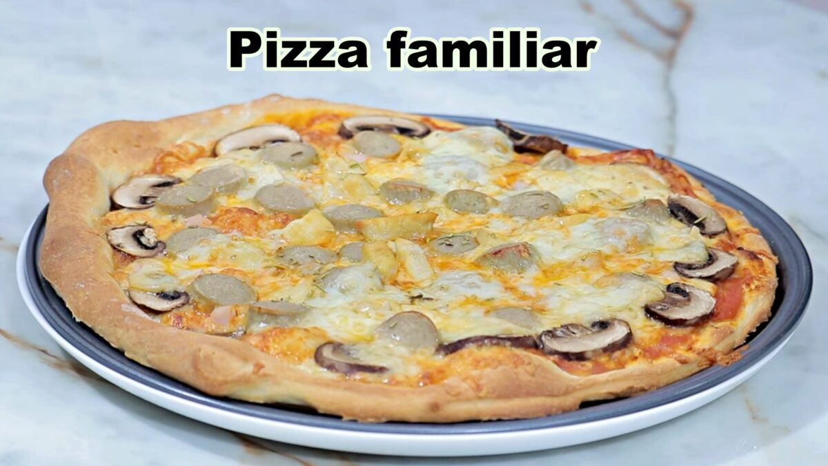 Pizza familiar con masa casera, una receta de Javier Romero que nunca falla