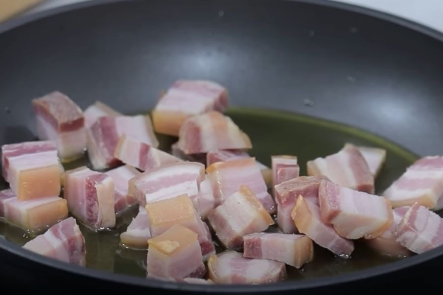 tacos con torreznos paso 2