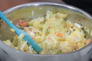 sándwich vegetal de ensaladilla rusa paso 2