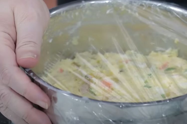 sándwich vegetal de ensaladilla rusa paso 3