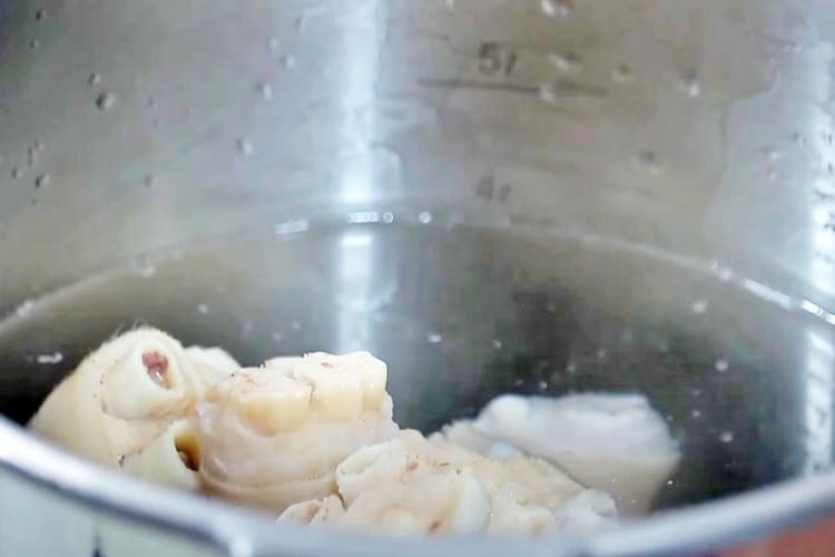 Manitas de cordero con tomate paso 1