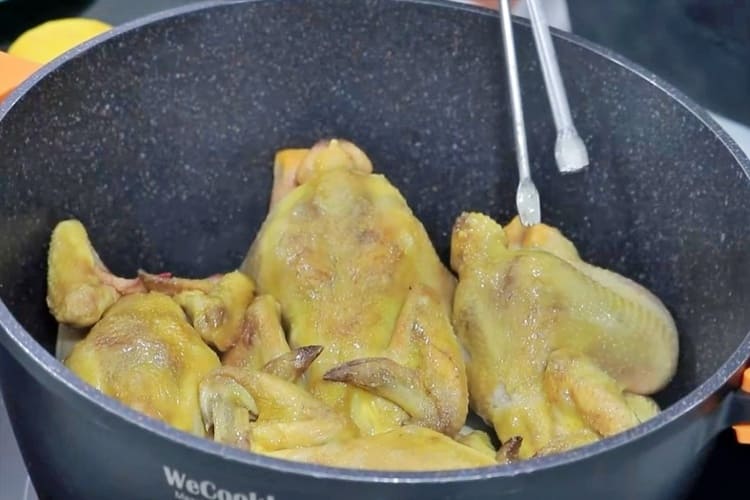 Cómo cocinar coqueletes o picantones paso 1