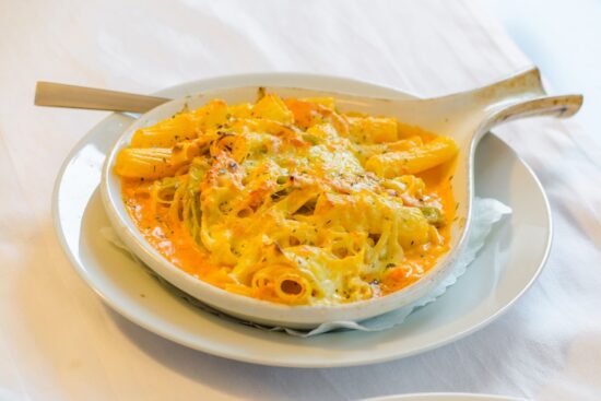 Pasta con crema de pimiento asado principal