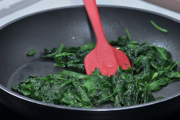 pixín con espárragos trigueros paso 1