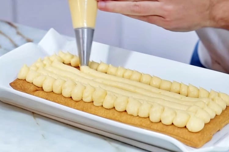 Milhojas de hojaldre con frutas para Navidad 4