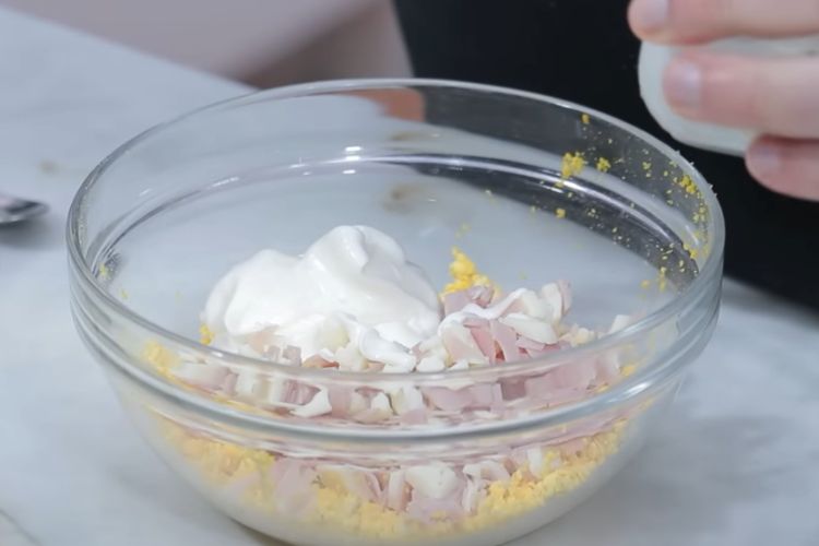 huevos rellenos variados paso 3