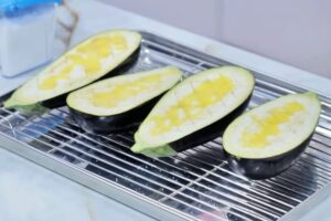 Técnica para rellenar berenjenas paso 2