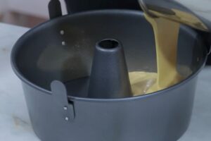 bizcocho glaseado de naranja paso 2